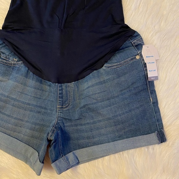Time And Tru Size Maternity Jean Shorts Women’s Size 4-6 Pull On New - Picture 3 of 6